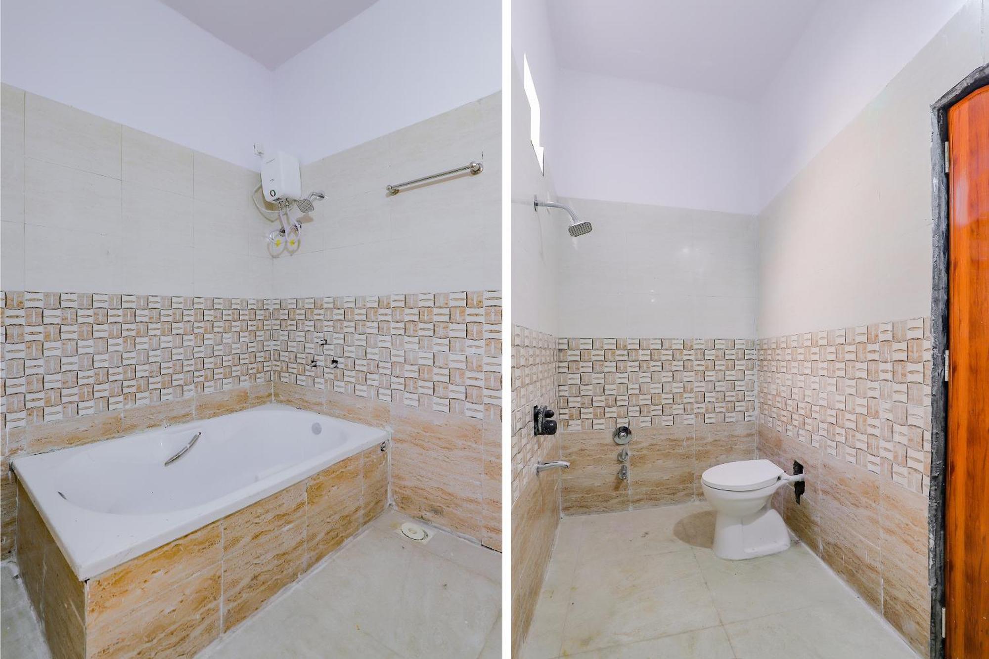 Oyo Hotel Fountain Сурат Екстериор снимка